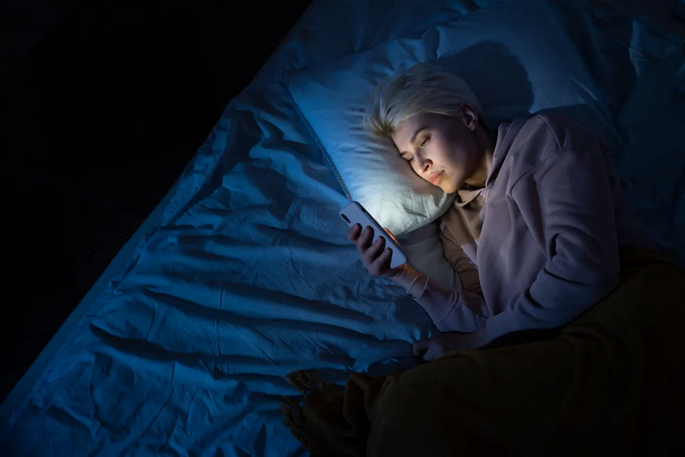 Por Que Deve E Como Parar de Dormir com o Celular